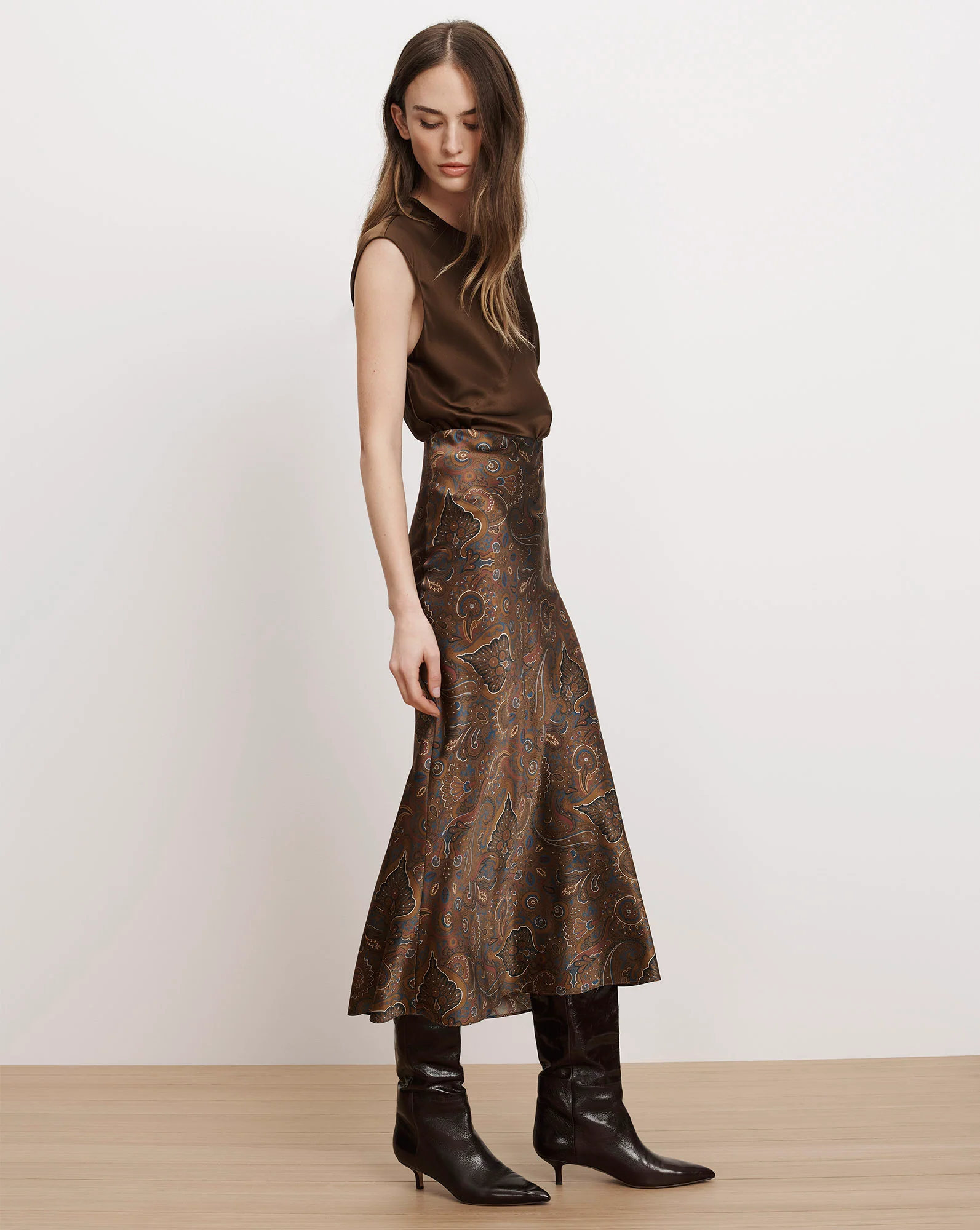 Clover Paisley Midi Skirt - Image 3