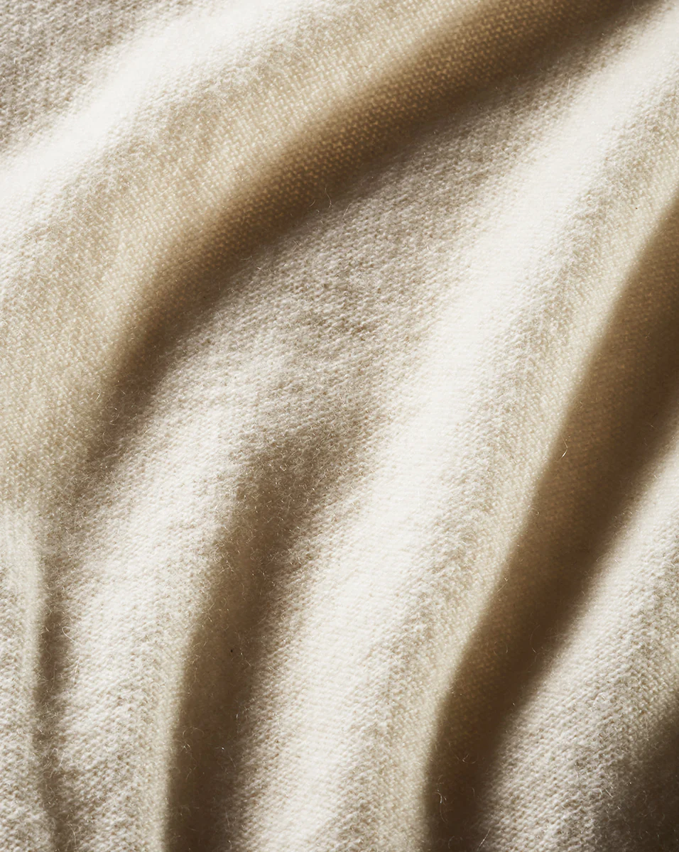 Coleta V-Neck Cashmere Sweater - Image 3