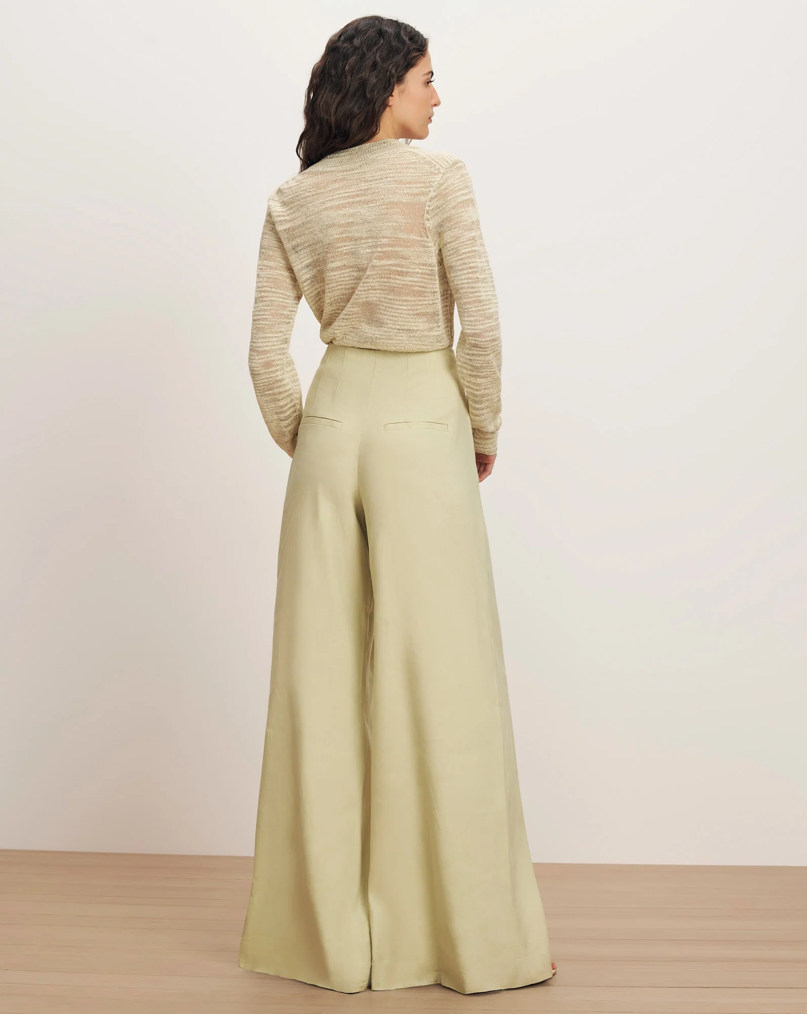 Coleta V-Neck Sweater - Image 4