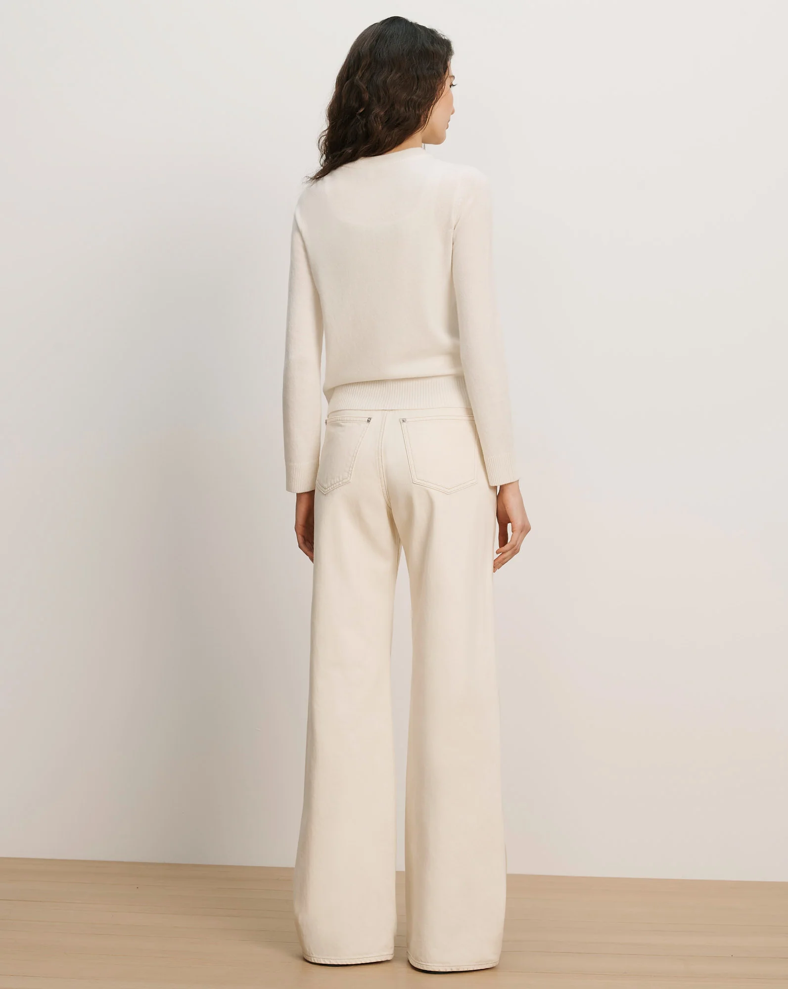 Daro Embroidered Cashmere Cardigan - Image 4