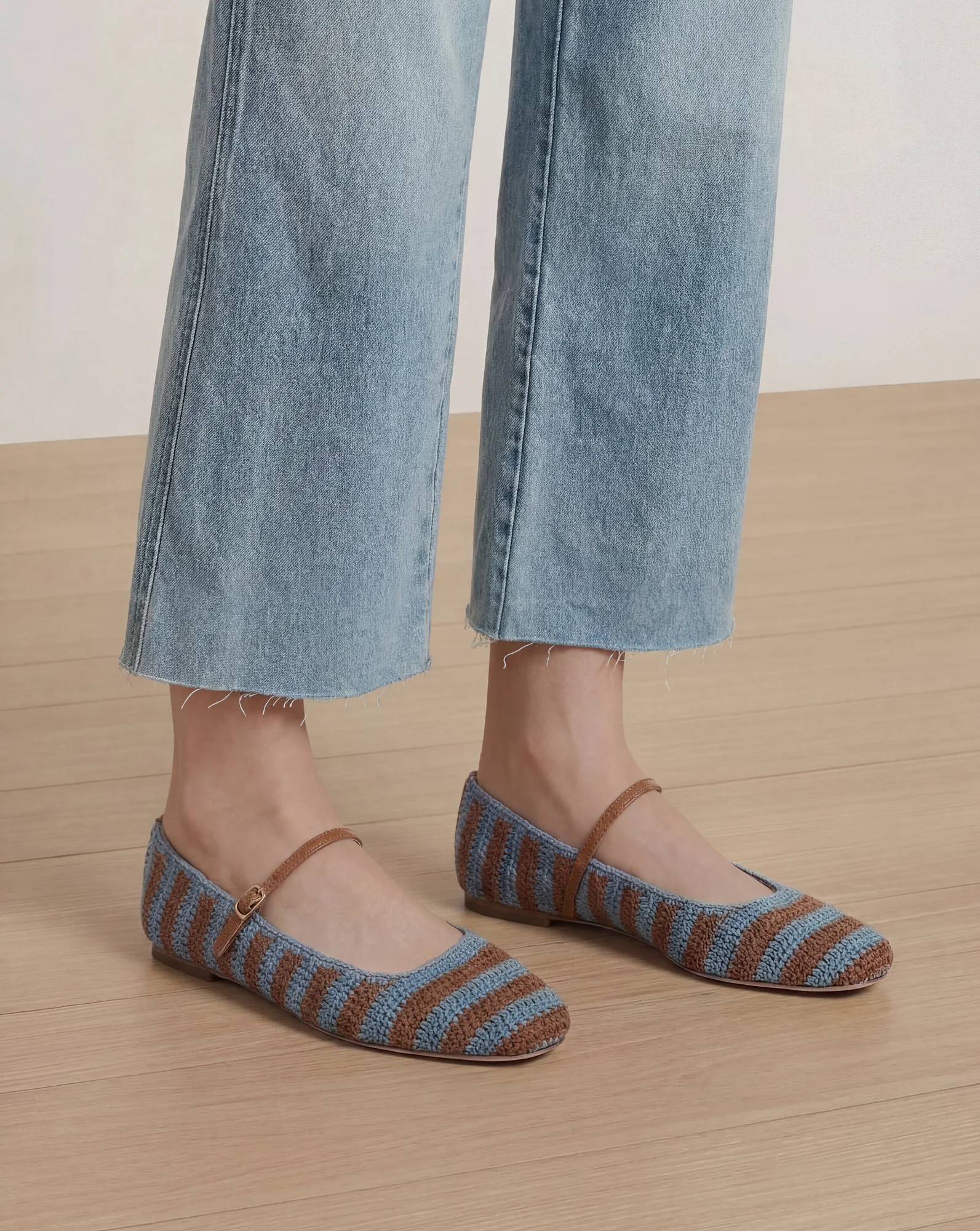 Ellie Crochet Flat - Image 2