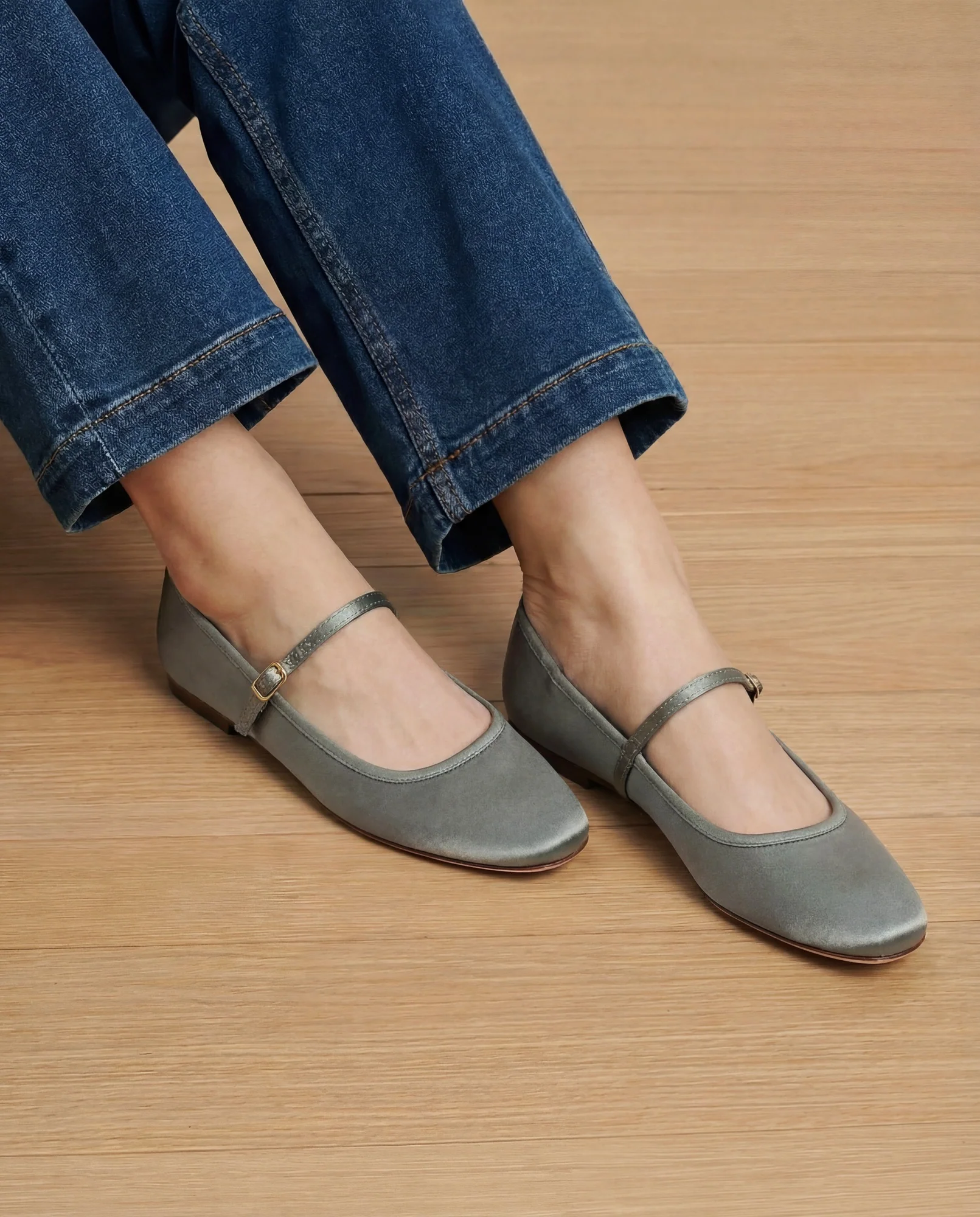 Ellie Satin Flat - Image 2