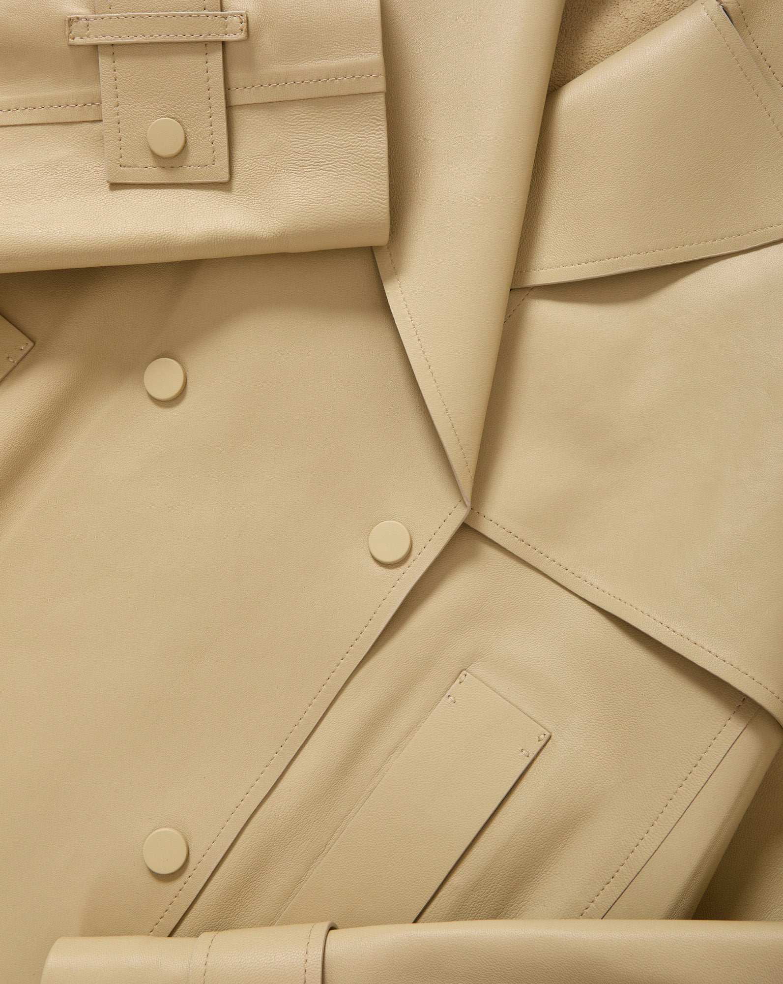 Heathcliff Cropped Leather Trench Coat - Image 3