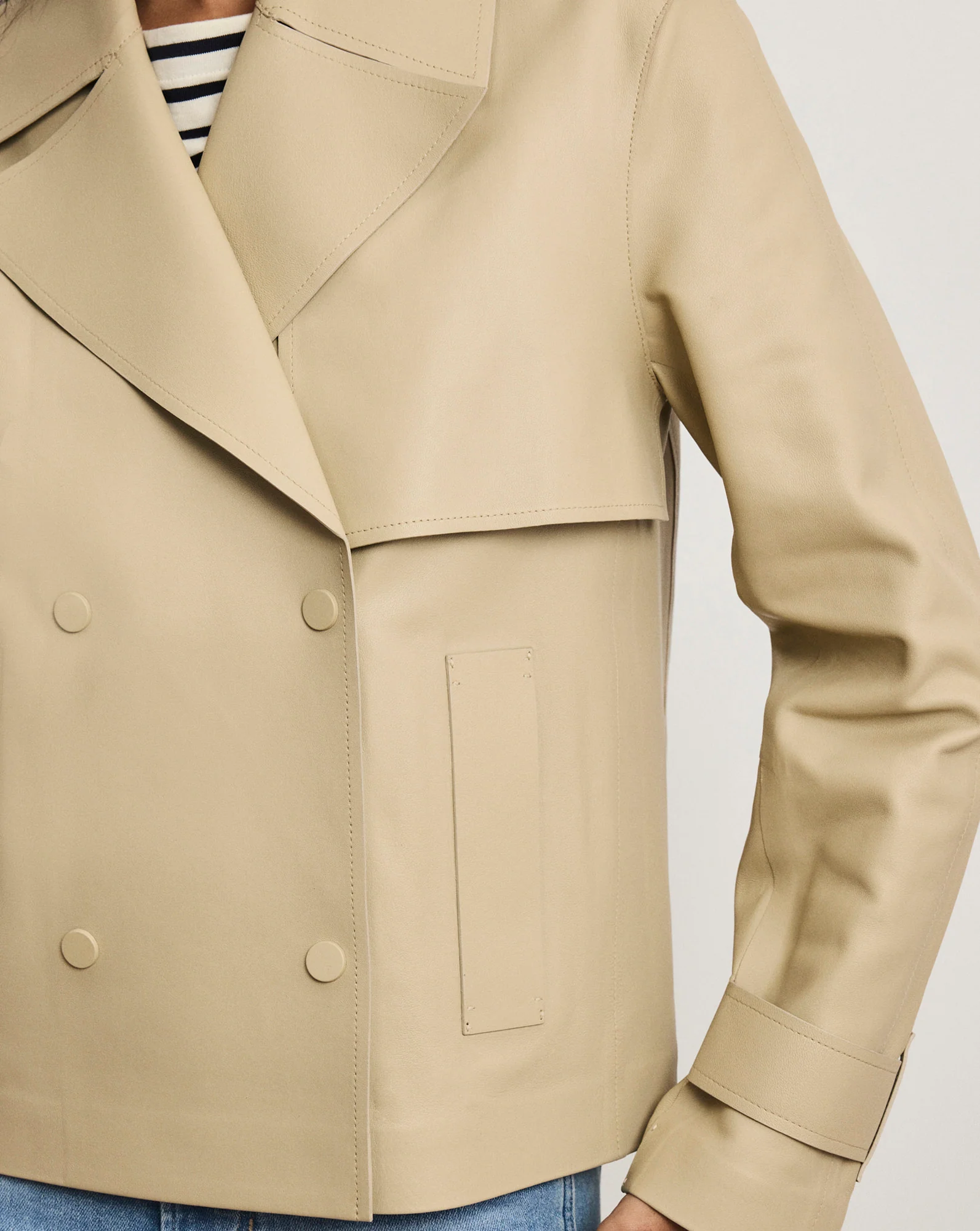 Heathcliff Cropped Leather Trench Coat - Image 5