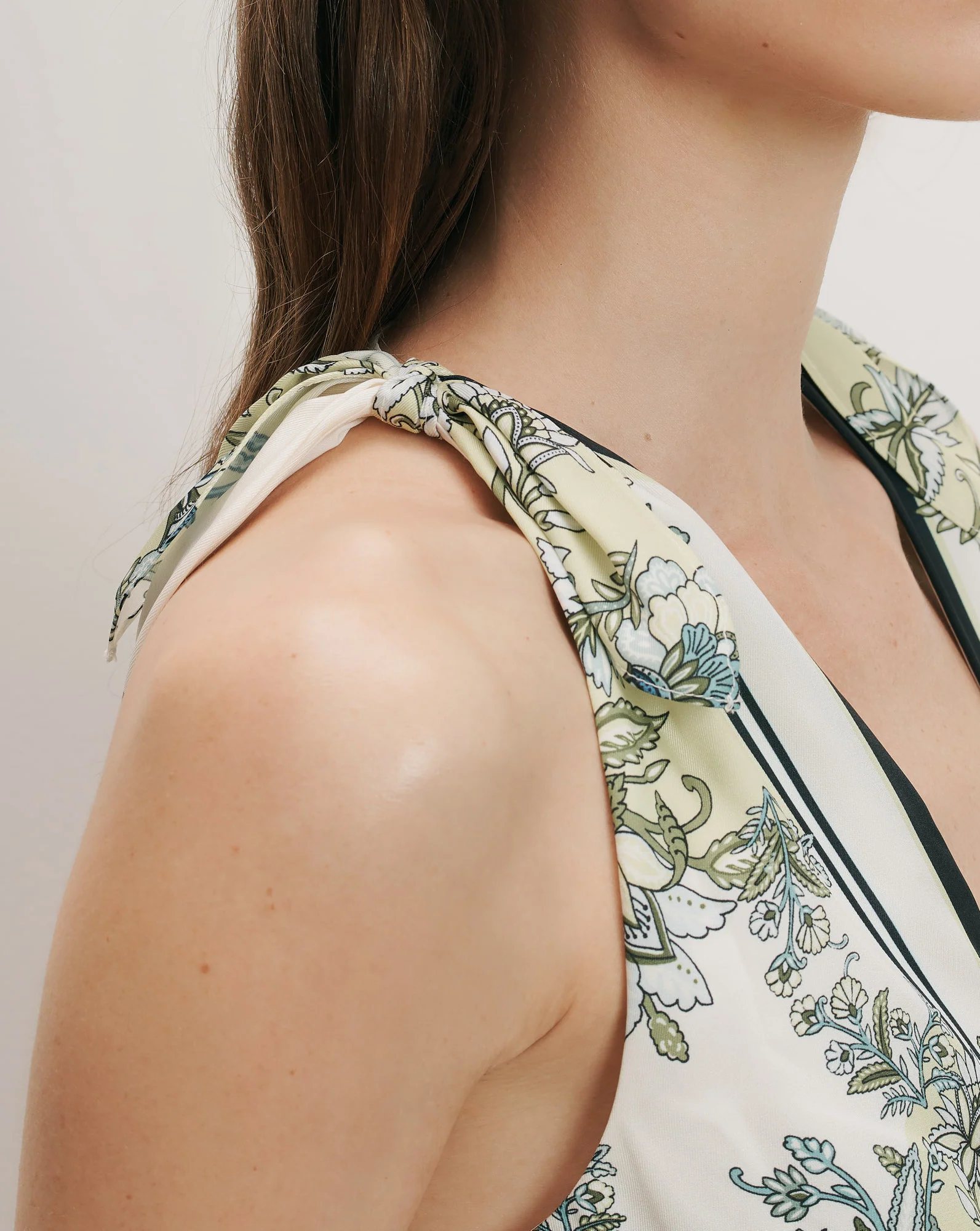 Kaliza Scarf-Print Midi Dress - Image 5