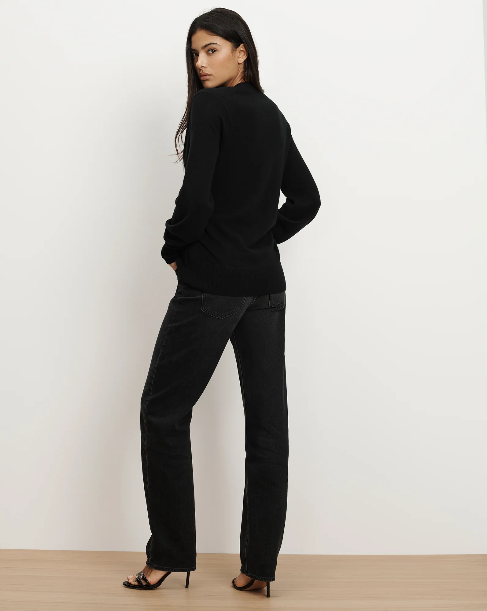 Lamotte Cashmere Cardigan - Image 4