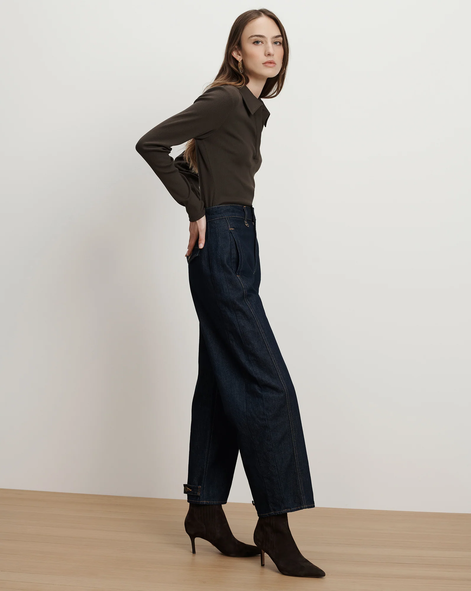 Lisa Mid-Heel Ankle Boot - Image 6