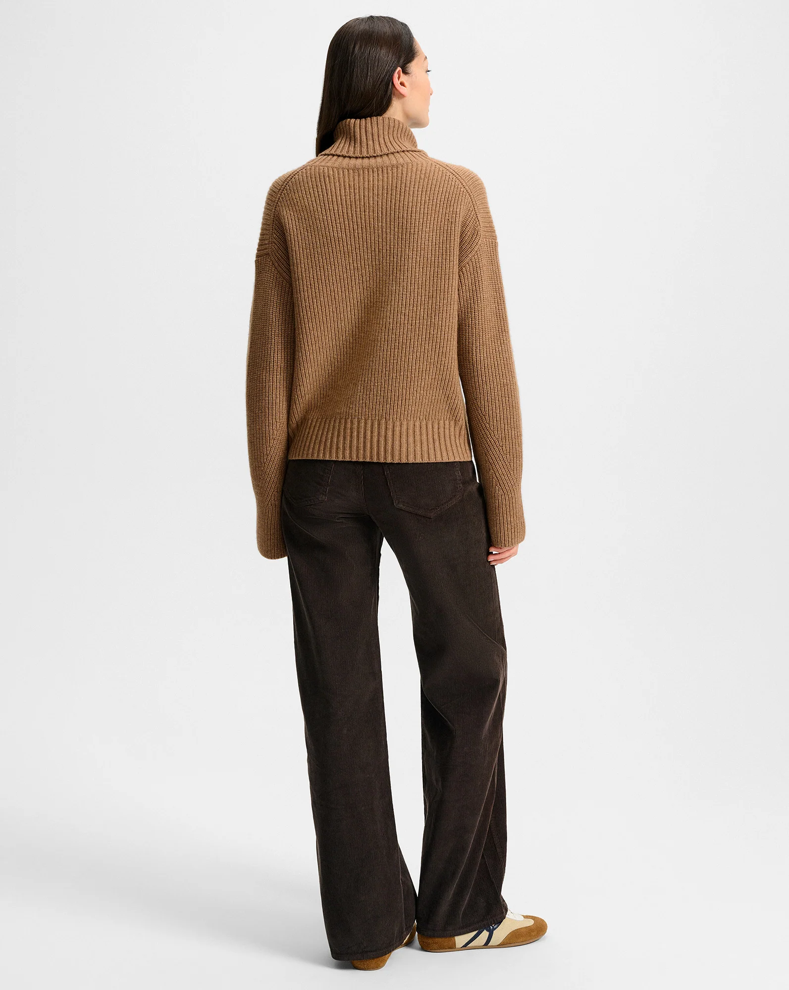 Matilda Cashmere Turtleneck Sweater - Image 4