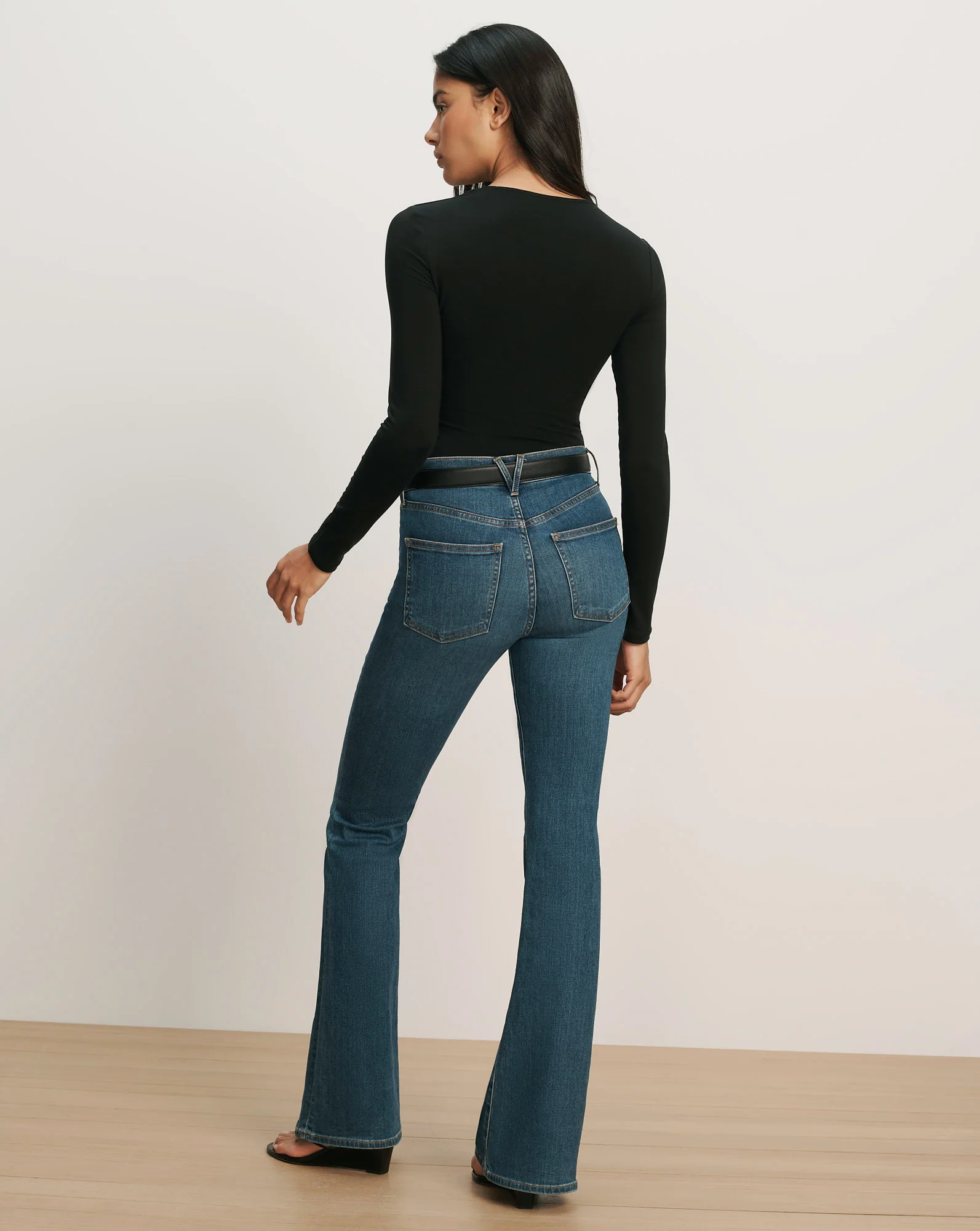 Salem Ruched T-Shirt - Image 4