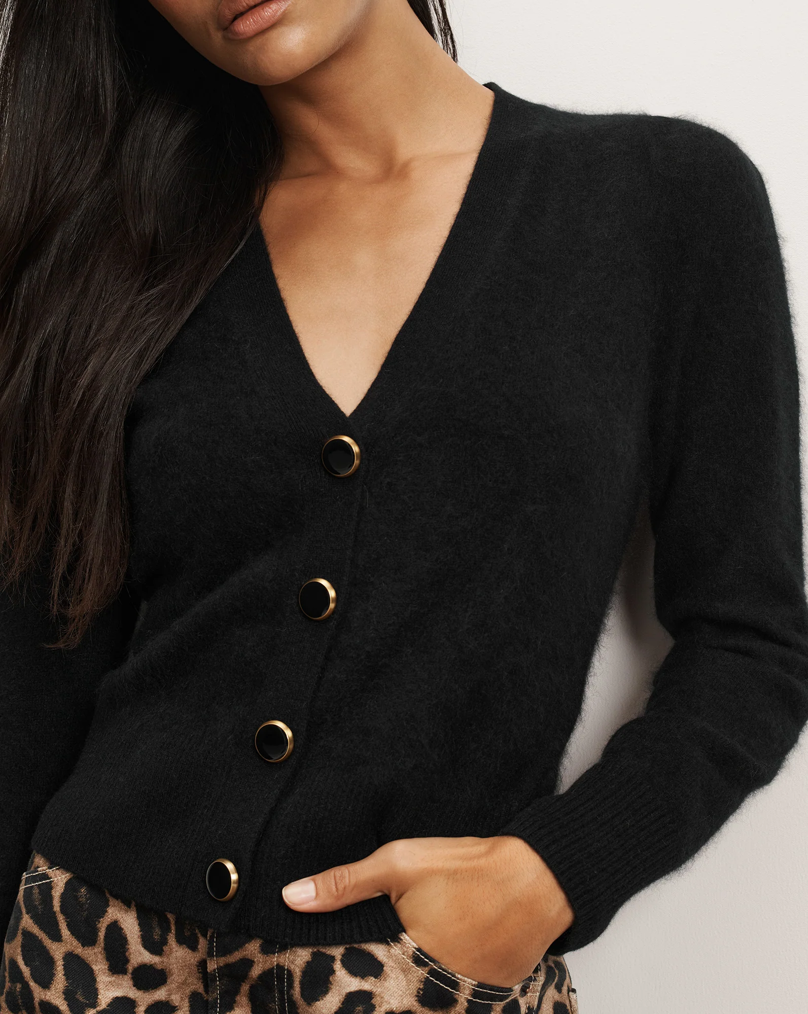 Solene Brushed Cashmere Cardigan - Image 4
