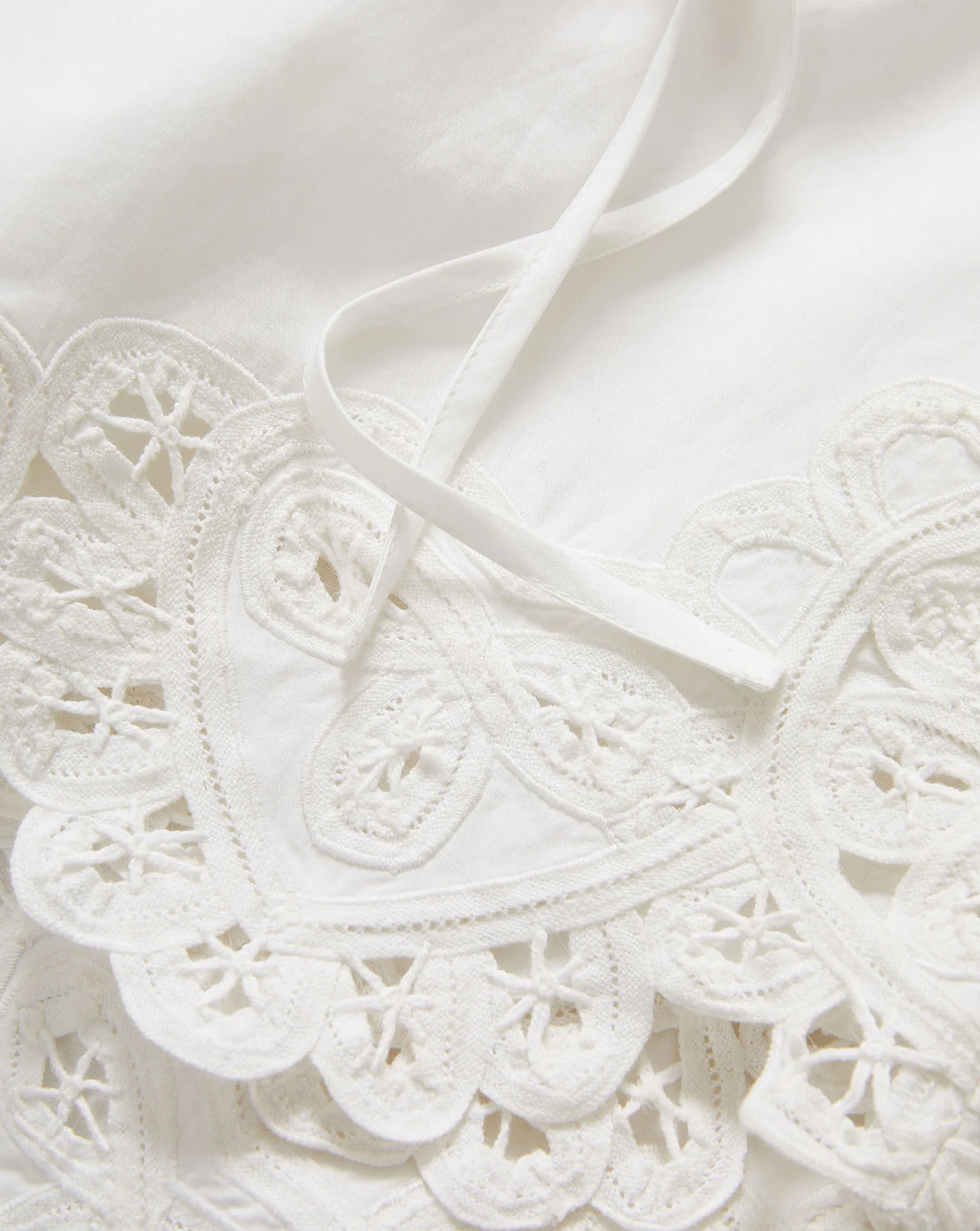 Vilvaldi Lace-Trim Short - Image 5